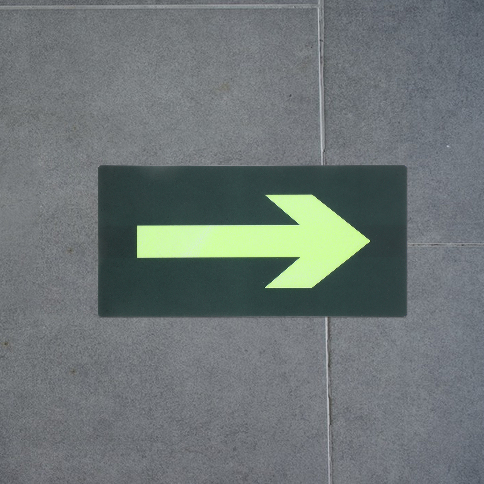 8Pcs Self Adhesive Glow Waterp - مراجعة Emergency Exit Sign وسعره